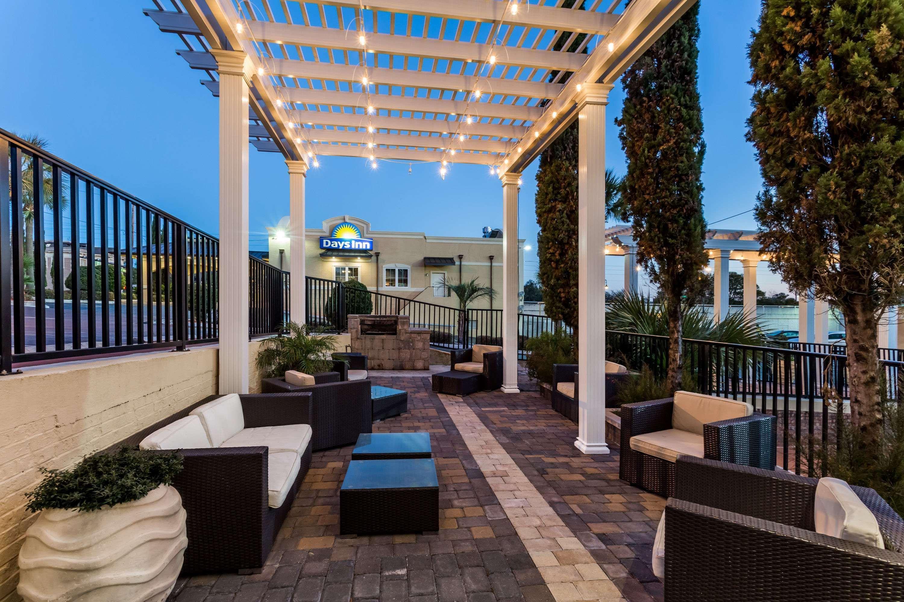 Days Inn By Wyndham Pensacola - Historic Downtown Exteriér fotografie